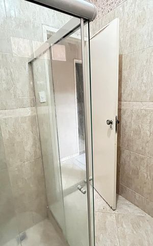 Casa para alugar com 60m², 2 quartos e sem vagaBanheiro