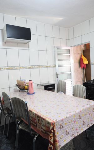 Casa à venda com 172m², 4 quartos e 2 vagasCozinha
