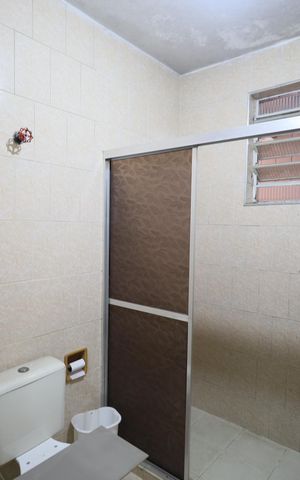 Casa à venda com 172m², 4 quartos e 2 vagasBanheiro 4