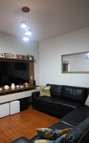 Casa à venda com 172m², 4 quartos e 2 vagasSala