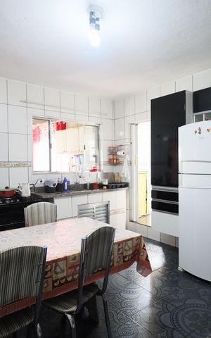 Casa à venda com 172m², 4 quartos e 2 vagasCozinha