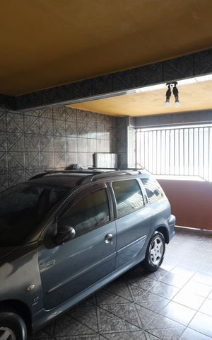 Casa à venda com 172m², 4 quartos e 2 vagasGaragem