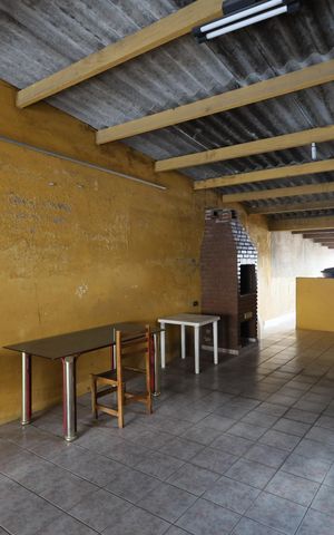 Casa à venda com 172m², 4 quartos e 2 vagasChurrasqueira