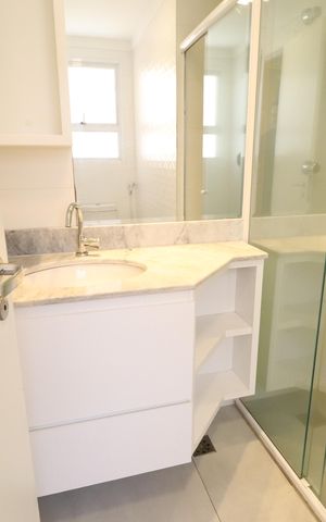 Apartamento para alugar com 109m², 3 quartos e 2 vagasBanheiro do Quarto 1