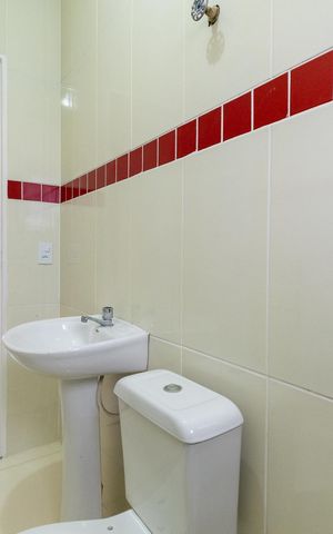 Casa de condomínio para alugar com 80m², 3 quartos e 4 vagas Casa de condomínio para alugar com 80m², 3 quartos e 4 vagasBanheiro Social