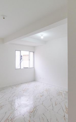 Casa de condomínio para alugar com 80m², 3 quartos e 4 vagas Casa de condomínio para alugar com 80m², 3 quartos e 4 vagasSala
