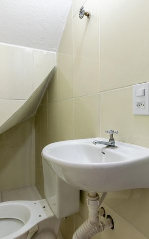 Casa de condomínio para alugar com 80m², 3 quartos e 4 vagas Casa de condomínio para alugar com 80m², 3 quartos e 4 vagasLavabo
