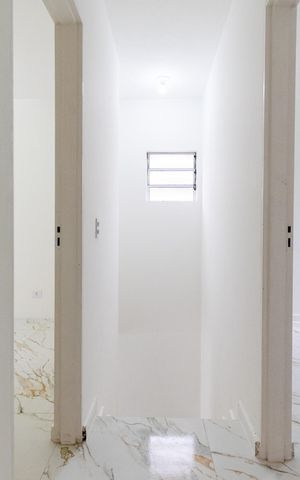 Casa de condomínio para alugar com 80m², 3 quartos e 4 vagas Casa de condomínio para alugar com 80m², 3 quartos e 4 vagasCorredor