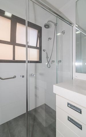 Apartamento à venda com 300m², 4 quartos e 4 vagas Apartamento à venda com 300m², 4 quartos e 4 vagasBanheiro da Suíte 1