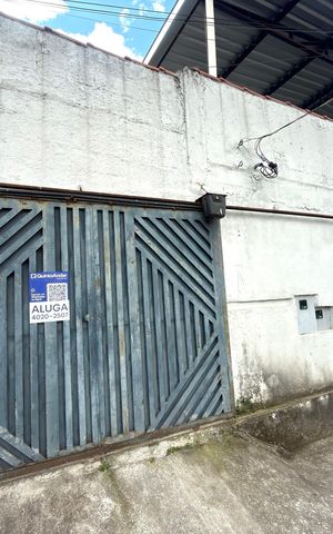 Casa para alugar com 386m², 3 quartos e 5 vagas Casa para alugar com 386m², 3 quartos e 5 vagasFachada