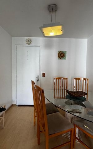 Apartamento à venda com 55m², 2 quartos e 1 vaga Apartamento à venda com 55m², 2 quartos e 1 vagaSala
