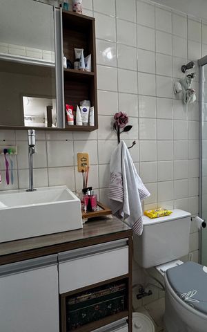 Apartamento à venda com 55m², 2 quartos e 1 vaga Apartamento à venda com 55m², 2 quartos e 1 vagaBanheiro