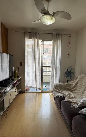 Apartamento à venda com 55m², 2 quartos e 1 vaga Apartamento à venda com 55m², 2 quartos e 1 vagaSala