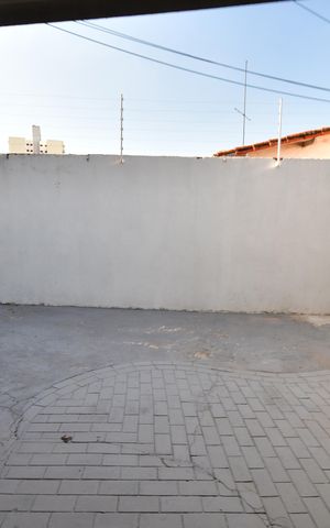 Casa para alugar com 120m², 2 quartos e 2 vagasQuintal