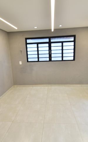 Casa para alugar com 120m², 2 quartos e 2 vagasSala