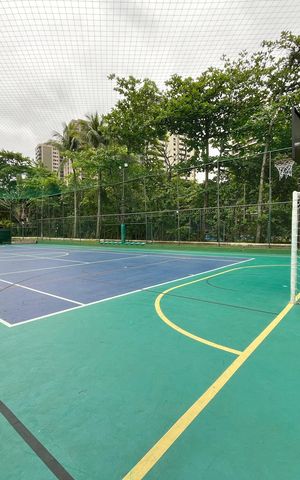 Casa de condomínio à venda com 190m², 3 quartos e 4 vagas Casa de condomínio à venda com 190m², 3 quartos e 4 vagasQuadra Esportiva