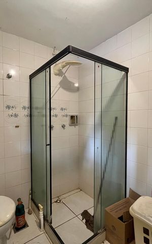 Casa de condomínio à venda com 190m², 3 quartos e 4 vagas Casa de condomínio à venda com 190m², 3 quartos e 4 vagasBanheiro suíte 3