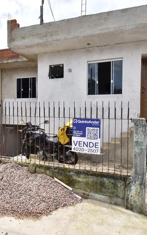 Casa à venda com 250m², 3 quartos e 2 vagasFachada