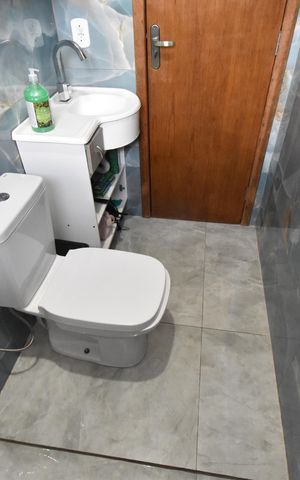 Casa à venda com 250m², 3 quartos e 2 vagasBanheiro 2