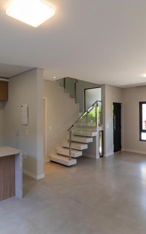 Casa de condomínio para alugar com 130m², 3 quartos e 2 vagas Casa de condomínio para alugar com 130m², 3 quartos e 2 vagasSalas
