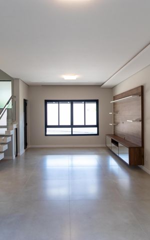 Casa de condomínio para alugar com 130m², 3 quartos e 2 vagas Casa de condomínio para alugar com 130m², 3 quartos e 2 vagasSalas