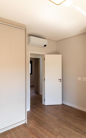 Casa de condomínio para alugar com 130m², 3 quartos e 2 vagas Casa de condomínio para alugar com 130m², 3 quartos e 2 vagasSuíte