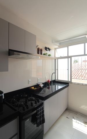 Apartamento à venda com 48m², 2 quartos e 1 vagaCozinha e Área de Serviço