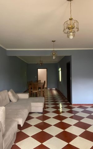 Casa à venda com 300m², 4 quartos e 5 vagas Casa à venda com 300m², 4 quartos e 5 vagasSala de Estar - Sala de Jantar