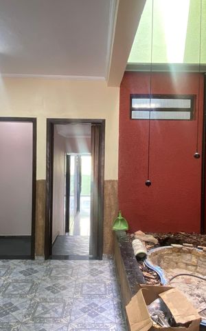 Casa à venda com 300m², 4 quartos e 5 vagas Casa à venda com 300m², 4 quartos e 5 vagasGaragem
