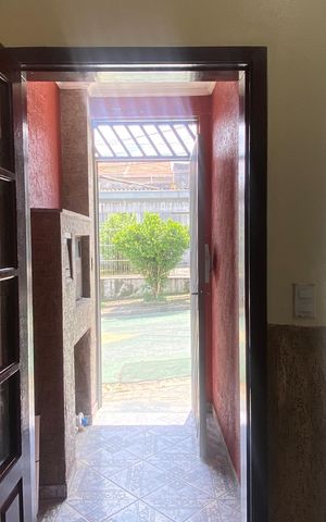 Casa à venda com 300m², 4 quartos e 5 vagas Casa à venda com 300m², 4 quartos e 5 vagasGaragem