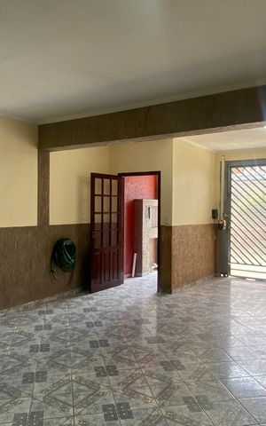 Casa à venda com 300m², 4 quartos e 5 vagas Casa à venda com 300m², 4 quartos e 5 vagasGaragem