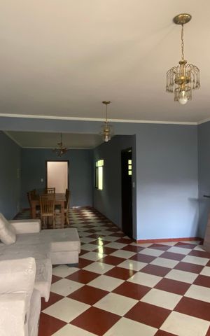 Casa à venda com 300m², 4 quartos e 5 vagas Casa à venda com 300m², 4 quartos e 5 vagasSala de Estar - Sala de Jantar