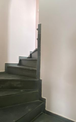 Casa à venda com 300m², 4 quartos e 5 vagas Casa à venda com 300m², 4 quartos e 5 vagasCorredor - Acesso