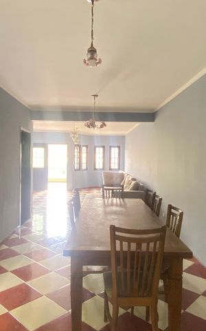 Casa à venda com 300m², 4 quartos e 5 vagas Casa à venda com 300m², 4 quartos e 5 vagasSala de Estar - Sala de Jantarv
