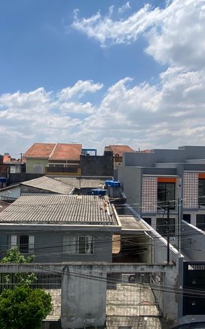Casa à venda com 300m², 4 quartos e 5 vagas Casa à venda com 300m², 4 quartos e 5 vagasSuite - Varanda - Vista