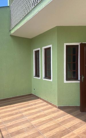 Casa à venda com 300m², 4 quartos e 5 vagas Casa à venda com 300m², 4 quartos e 5 vagasSala - Varanda