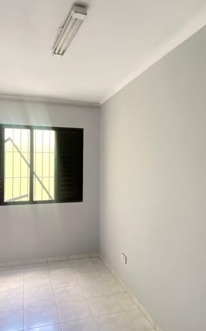 Casa à venda com 300m², 4 quartos e 5 vagas Casa à venda com 300m², 4 quartos e 5 vagasQuarto 1