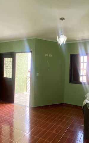 Casa à venda com 300m², 4 quartos e 5 vagas Casa à venda com 300m², 4 quartos e 5 vagasSuite
