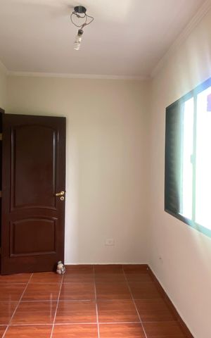Casa à venda com 300m², 4 quartos e 5 vagas Casa à venda com 300m², 4 quartos e 5 vagasQuarto 3