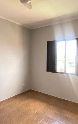 Casa à venda com 300m², 4 quartos e 5 vagas Casa à venda com 300m², 4 quartos e 5 vagasQuarto 2