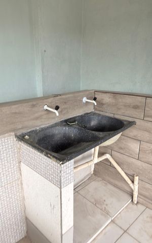 Casa para alugar com 42m², 2 quartos e sem vaga Casa para alugar com 42m², 2 quartos e sem vagaÁrea de Serviço