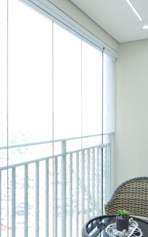 Apartamento para alugar com 47m², 3 quartos e 1 vagaÁrea de Serviço e Varanda