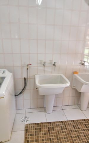 Casa de condomínio à venda com 809m², 4 quartos e 6 vagasÁrea de Serviço