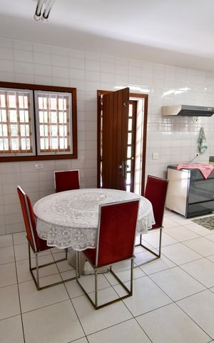 Casa de condomínio à venda com 809m², 4 quartos e 6 vagasCozinha