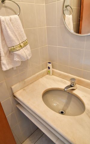 Casa de condomínio à venda com 809m², 4 quartos e 6 vagasLavabo