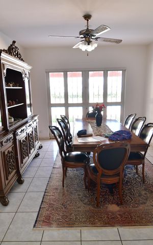 Casa de condomínio à venda com 809m², 4 quartos e 6 vagasSala