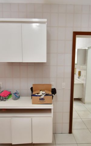 Casa de condomínio à venda com 809m², 4 quartos e 6 vagasÁrea de Serviço
