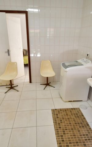 Casa de condomínio à venda com 809m², 4 quartos e 6 vagasÁrea de Serviço