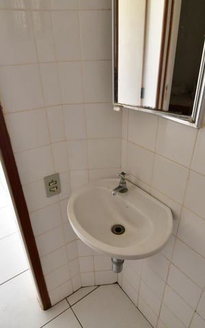 Casa de condomínio à venda com 809m², 4 quartos e 6 vagasBanheiro de serviço