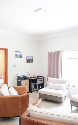 Casa para alugar com 312m², 3 quartos e 4 vagasSala
